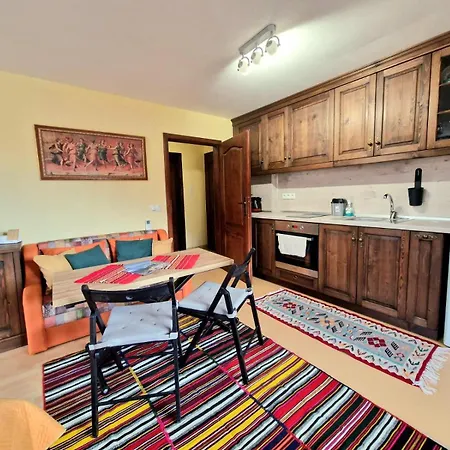 Mountain View Maggie